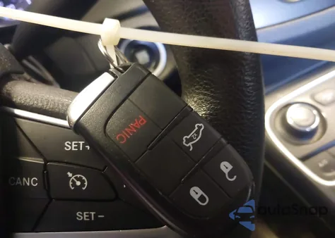 2015 Chrysler 200 Limited z USA, uszkodzony, nr VIN 1C3CCCAB9FN624613